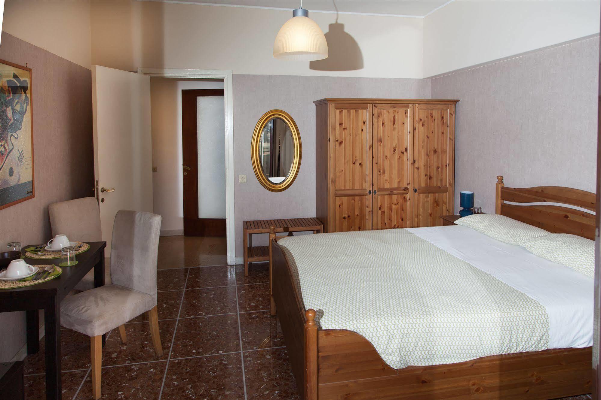 Santa Croce Bed and Breakfast Ρώμη Εξωτερικό φωτογραφία